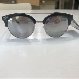 NWT Foster Grant MAXBLOCK sunglasses